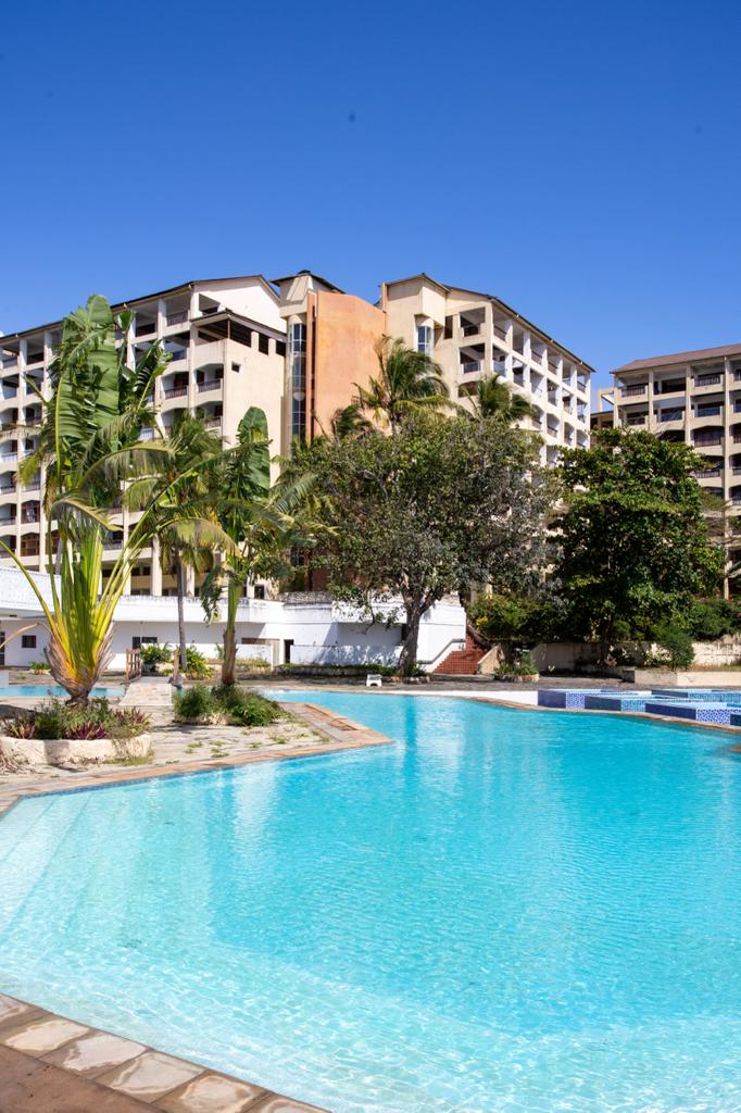 Golden Sands Resort Furnished Apartments in Diani — photo 2